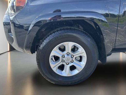 Used 2024 Toyota 4Runner SR5 RWD image 10