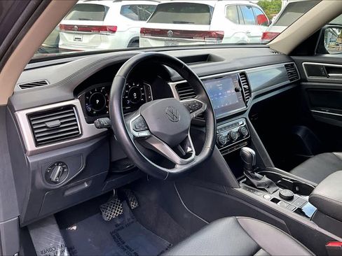Used 2021 Volkswagen Atlas SEL image 18