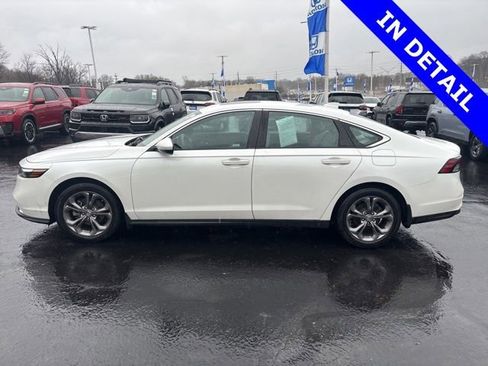 Used 2024 Honda Accord EX image 11