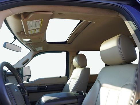 Used 2013 Ford F350 Lariat w/ Chrome Pkg image 9