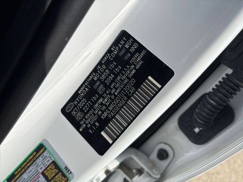 Used 2026 Hyundai Elantra Sport FWD image 27