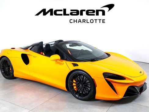 New 2026 McLaren Artura Spider RWD image 2