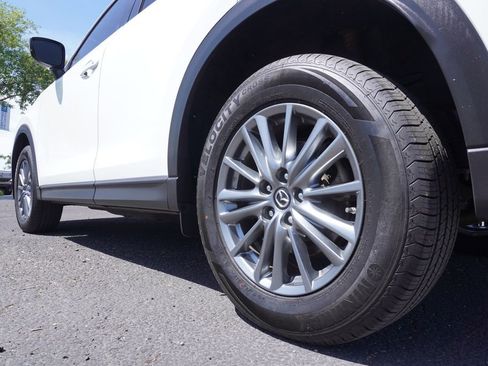 Used 2017 MAZDA CX-5 Sport FWD image 6