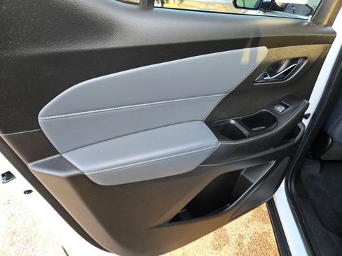 Used 2018 Chevrolet Traverse LT image 38