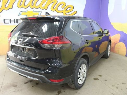 Used 2018 Nissan Rogue S FWD image 8