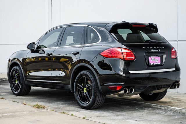 Used 2014 Porsche Cayenne S AWD/4WD image 39