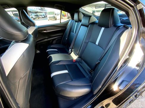 Used 2025 Toyota Camry SE image 21