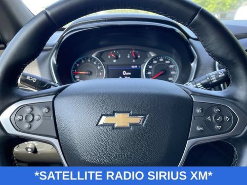 Used 2023 Chevrolet Traverse LT FWD image 12