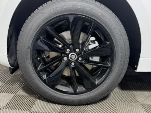 New 2026 Jaguar F-PACE R-Dynamic S AWD/4WD image 9