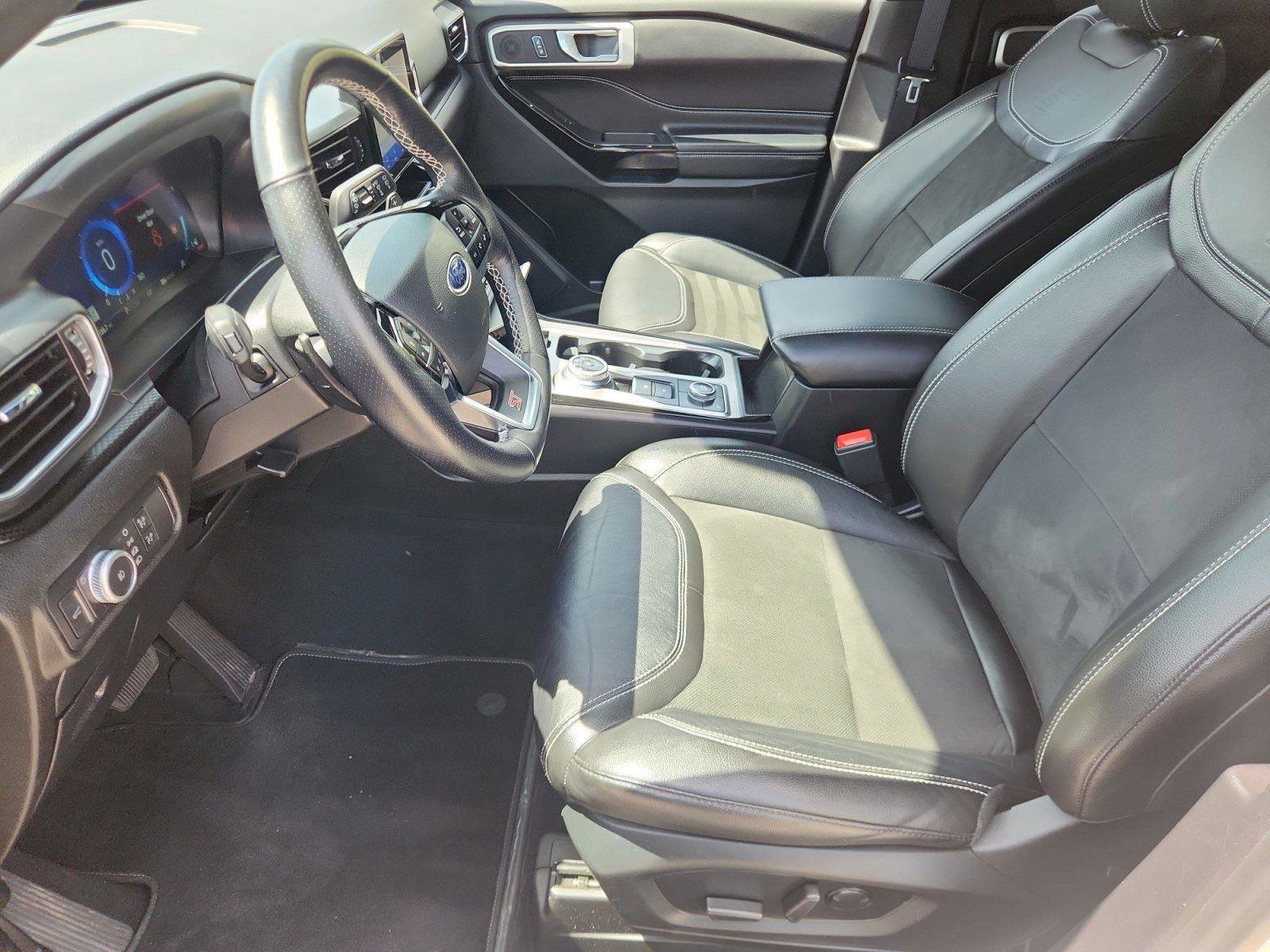 Used 2022 Ford Explorer ST w/ ST Street Pack AWD/4WD image 10