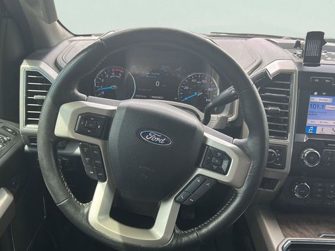 Used 2019 Ford F250 Lariat w/ Lariat Ultimate Package AWD/4WD image 11