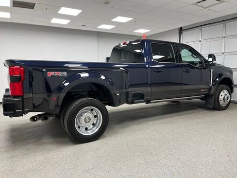 Used 2025 Ford F450 King Ranch w/ FX4 Off-Road Package AWD/4WD image 11