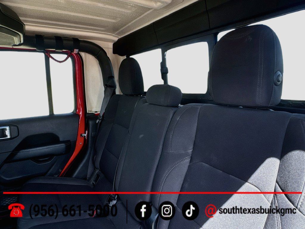Used 2023 Jeep Gladiator Overland AWD/4WD image 24