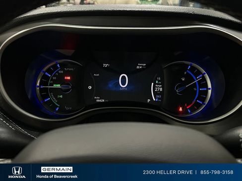 Used 2024 Chrysler Pacifica Limited FWD image 20