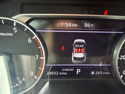 Used 2023 Nissan Rogue SV w/ SV Premium B Package FWD image 13