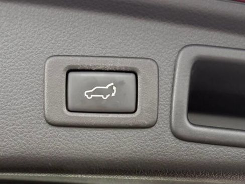 Used 2018 Subaru Forester 2.5i Limited w/ Popular Package #2 AWD/4WD image 16