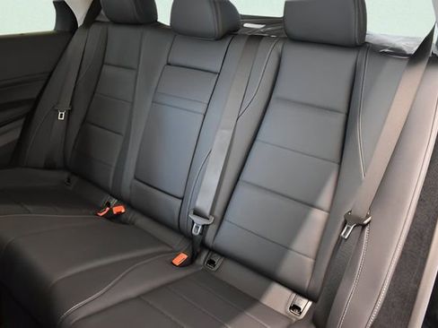 New 2026 Mercedes-Benz GLE 350 4MATIC image 7