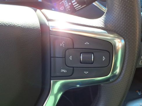 Used 2025 Chevrolet Blazer LT w/ Convenience Package image 26