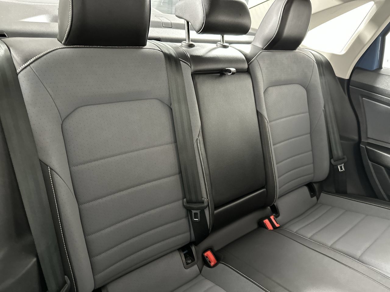 Used 2025 Volkswagen Jetta SE FWD image 22