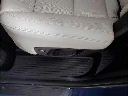 Used 2023 Kia Telluride EX image 13