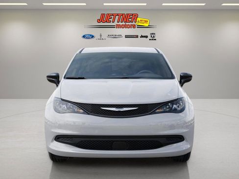 New 2026 Chrysler Voyager LX image 2