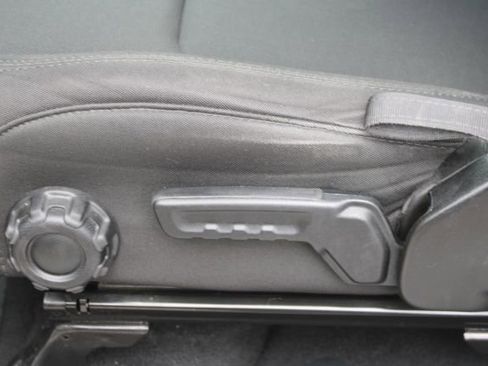 Used 2021 Jeep Wrangler Unlimited Sahara image 32