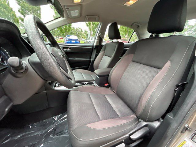 Used 2017 Toyota Corolla LE w/ Carpet Mat Package (TMS) FWD image 13