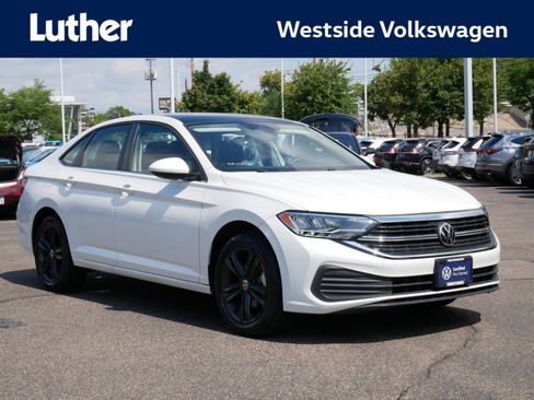 Used 2023 Volkswagen Jetta SE w/ Panoramic Sunroof Package FWD image 1