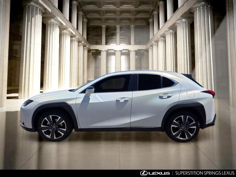 Used 2020 Lexus UX 200 w/ Accessory Package FWD image 8