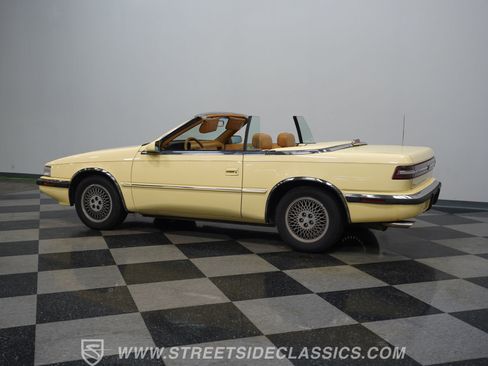 Used 1989 Chrysler TC by Maserati FWD image 8