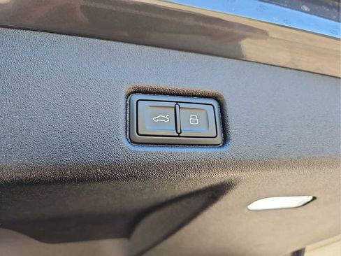 Certified 2025 Audi Q5 Prestige AWD/4WD image 35