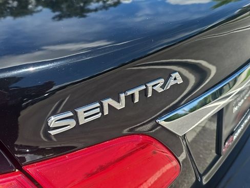 Used 2018 Nissan Sentra SV FWD image 10