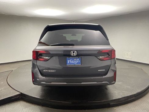 Used 2025 Honda Odyssey Touring image 6