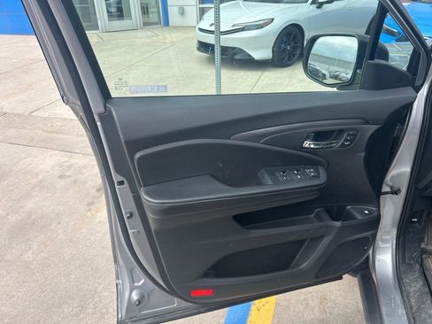 Used 2023 Honda Ridgeline RTL image 14