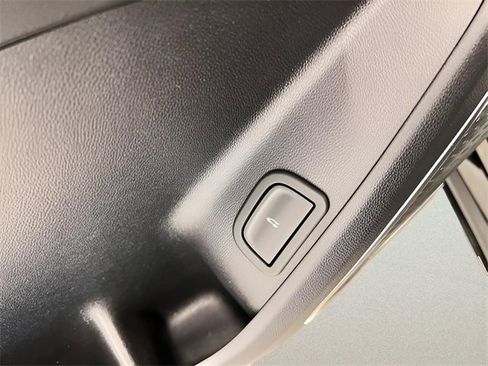 Certified 2025 Buick Enclave Sport Touring image 19