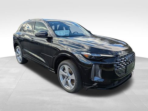 New 2025 Audi Q5 Premium Plus image 1