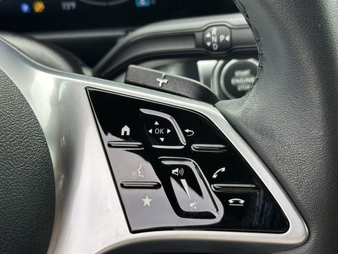 Certified 2025 Mercedes-Benz GLB 250 image 28