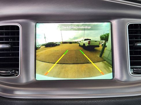 Used 2023 Dodge Charger SXT RWD image 18