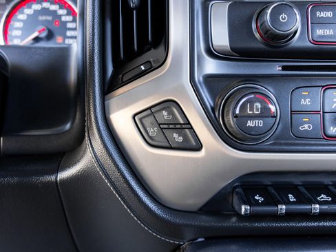Used 2015 GMC Sierra 2500 Denali w/ Duramax Plus Package AWD/4WD image 27