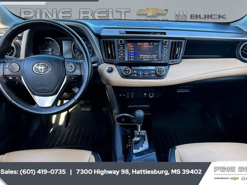 Used 2018 Toyota RAV4 Limited FWD image 13