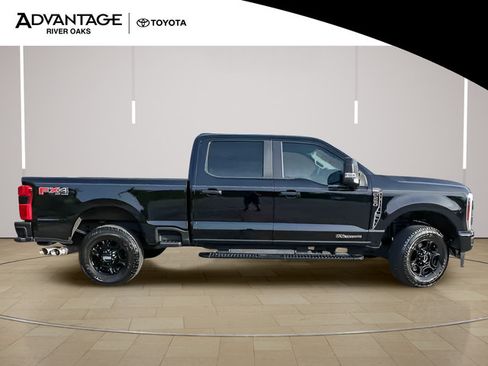 Used 2024 Ford F250 XL w/ STX Appearance Package AWD/4WD image 9