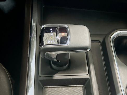 Used 2024 GMC Sierra 1500 SLT w/ SLT Premium Plus Package AWD/4WD image 12