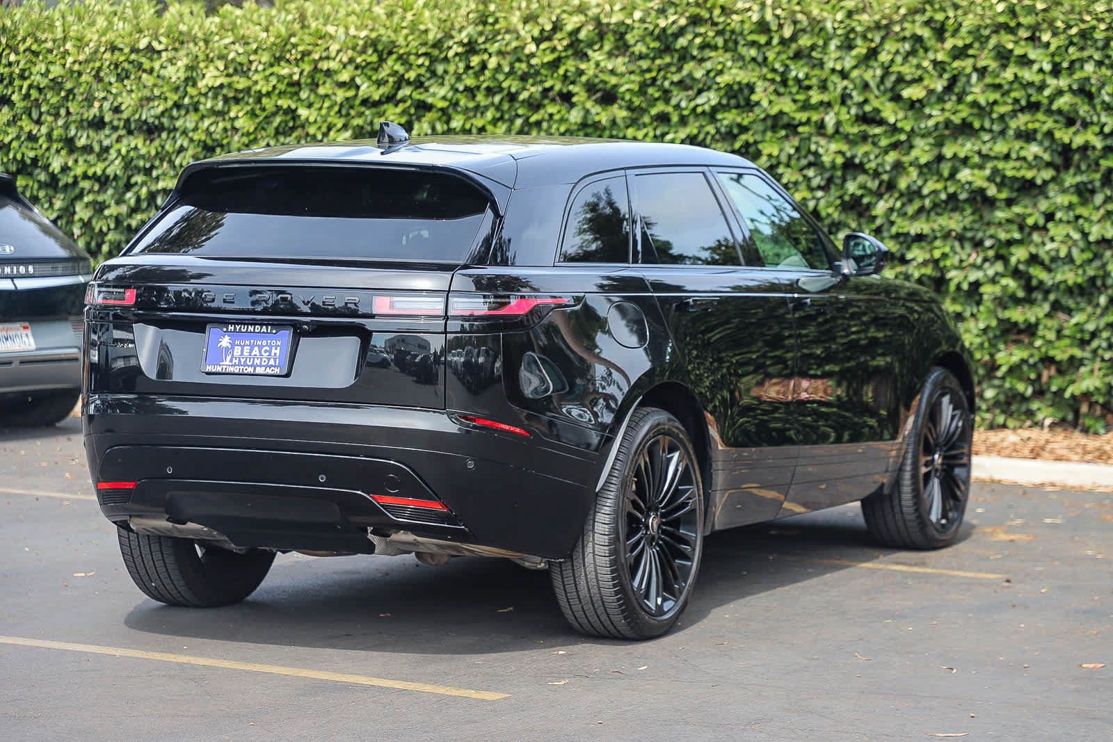 Used 2024 Land Rover Range Rover Velar Dynamic SE AWD/4WD image 5