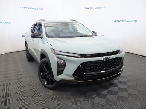 New 2026 Chevrolet Trax ACTIV w/ Driver Confidence Package FWD image 2