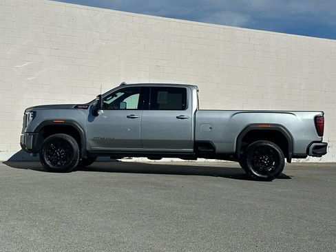 Used 2025 GMC Sierra 3500 AT4 w/ AT4 Premium Plus Package AWD/4WD image 6