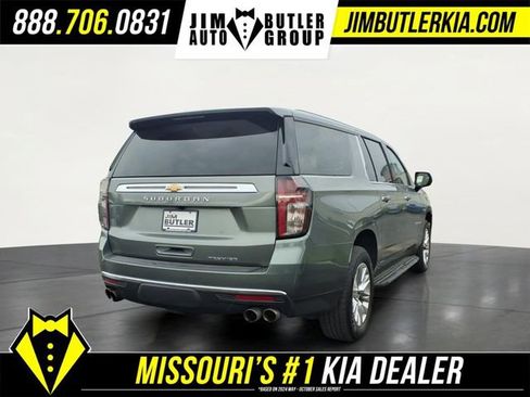 Used 2023 Chevrolet Suburban Premier AWD/4WD image 28