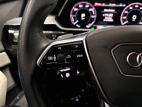 Certified 2024 Audi Q8 e-tron Premium Plus AWD/4WD image 19