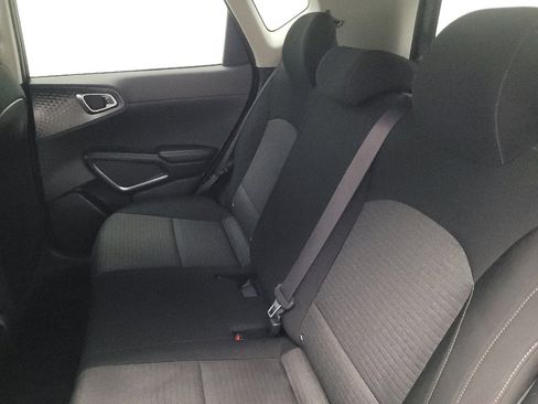 Used 2020 Kia Soul S image 18