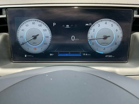 Used 2023 Hyundai Tucson Limited AWD/4WD image 17
