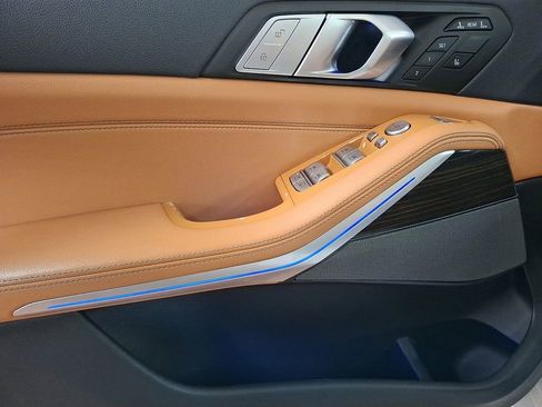 Used 2021 BMW X7 xDrive40i w/ M Sport Package image 10